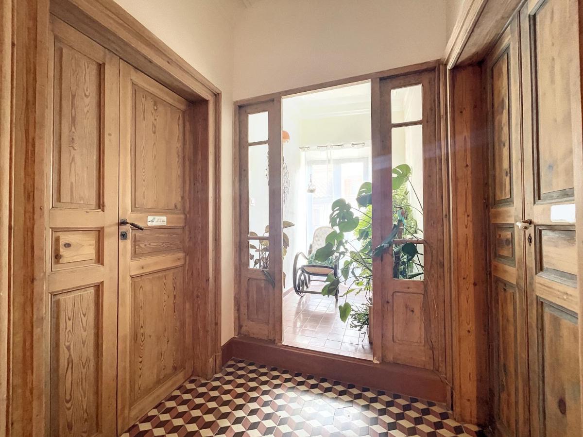 Bed and Breakfast L'Oiseau Bleu Peacock Roubia Zewnętrze zdjęcie